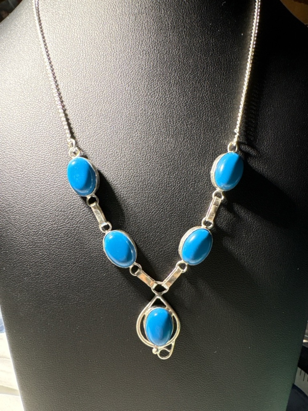 Sterling Silver Blue Turquoise-Style Cabochon Necklace – Vintage Artisan Design